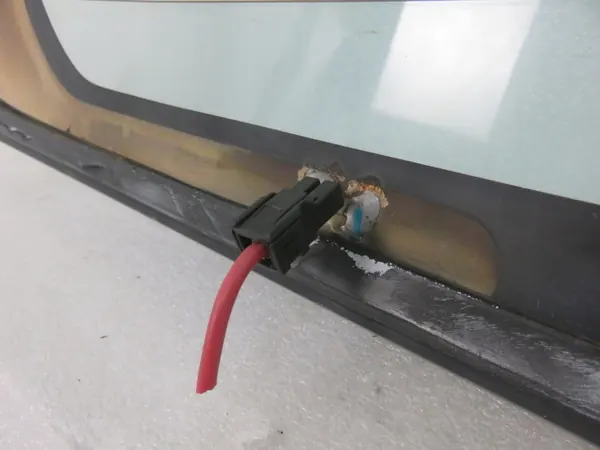 Gebrauchte Heckklappenscheibe OEM SZYBA TYLNA HYUNDAI GETZ HB image 6