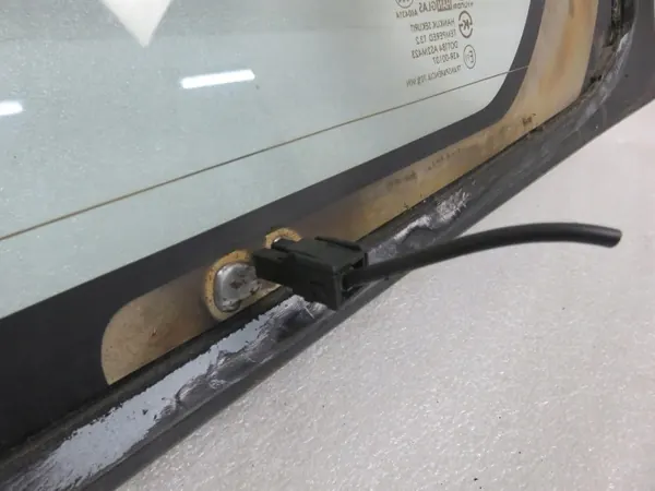 Gebrauchte Heckklappenscheibe OEM SZYBA TYLNA HYUNDAI GETZ HB image 7