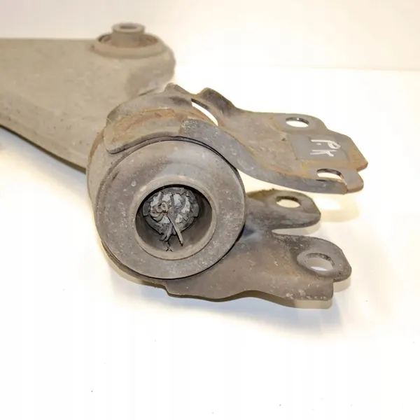 Volvo V60 2013 Braccio di Controllo Inferiore Anteriore Sinistro OEM 31340128 image 4