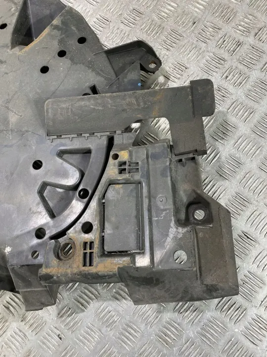 Subaru bränsletanksskydd OEM FBZ20472 - Begagnad image 5