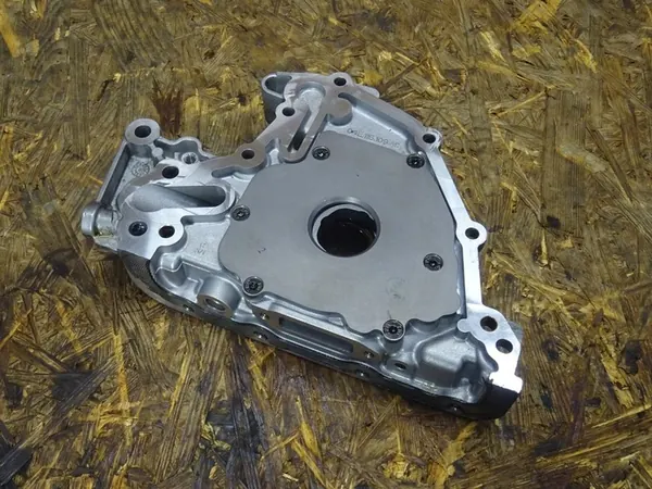 OLJEPUMP GOLF VII AUDI A3 8V 04E115105BT image 3