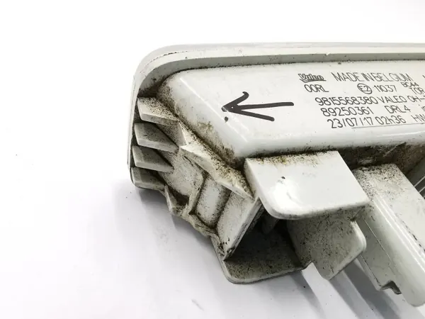 DRL Halógeno Toyota Aygo II OEM 9815568380 image 7