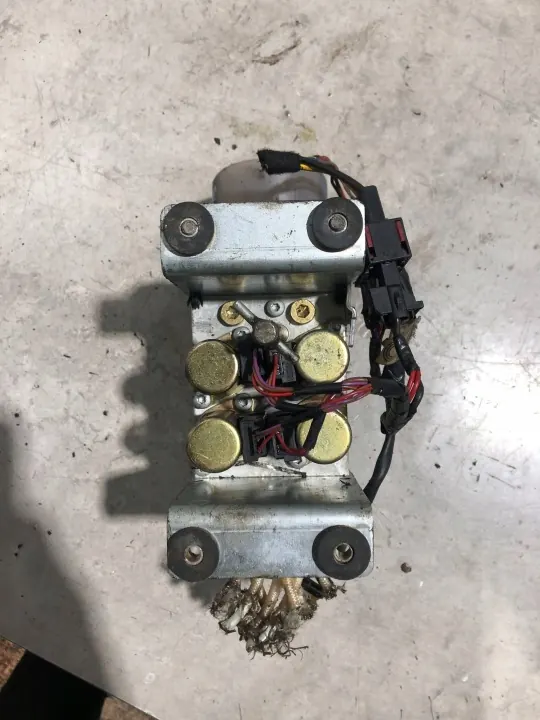 Saab 9-3 Cabrio takpump OEM 5116546 - Begagnad image 4