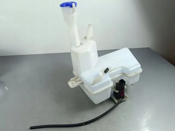 2020 SsangYong Musso Réservoir de lave-glace FOB41282 image 1