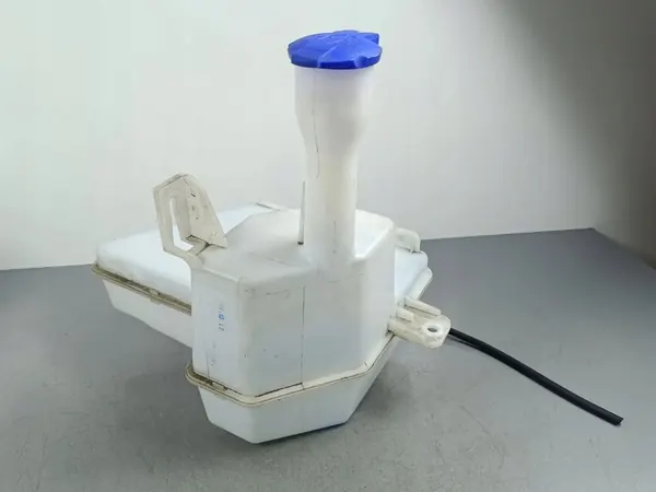 2020 SsangYong Musso Réservoir de lave-glace FOB41282 image 4