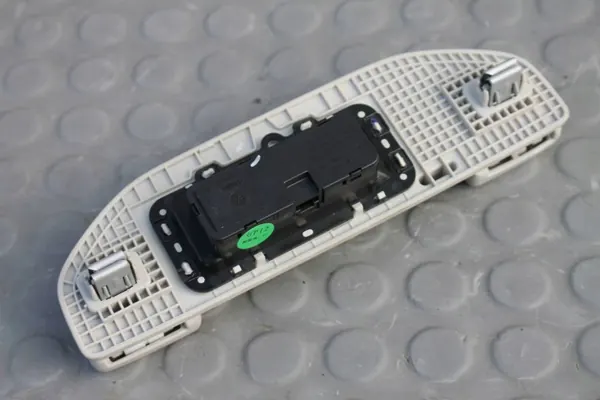 OEM 11317666HSII Luz Interior Cabina para MG HS II image 6