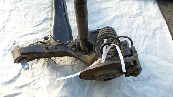 Sospensione posteriore completa Peugeot 5008 II 2019 1.2 Blue Tech OEM image 2