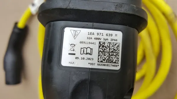 Cabo de carregamento Skoda Enyaq OEM 1EA971639M image 4