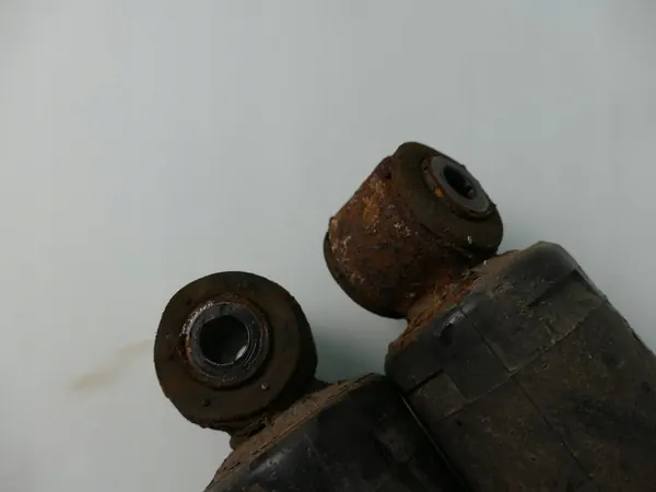 Set di ammortizzatori posteriori JEEP CHEROKEE KJ LIFT 2.8 CRD OEM image 3