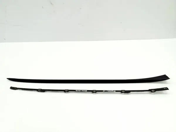 Juego de molduras parabrisas Hyundai i30 III Lift 19r OEM image 2