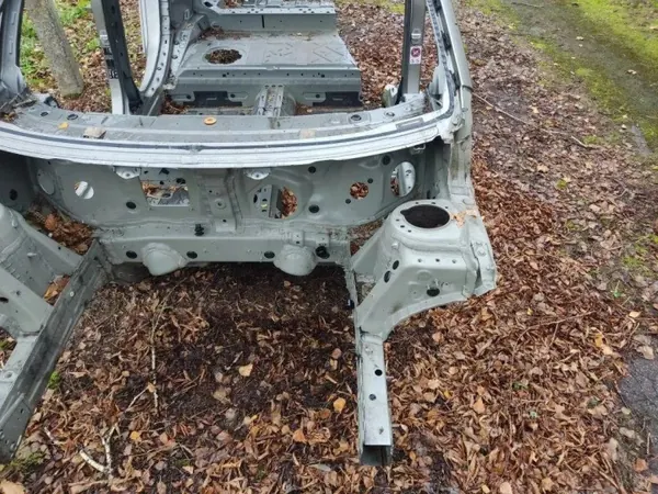 Painel quarto esquerdo dianteiro BMW 2 Active Tourer OEM 7408631 image 5