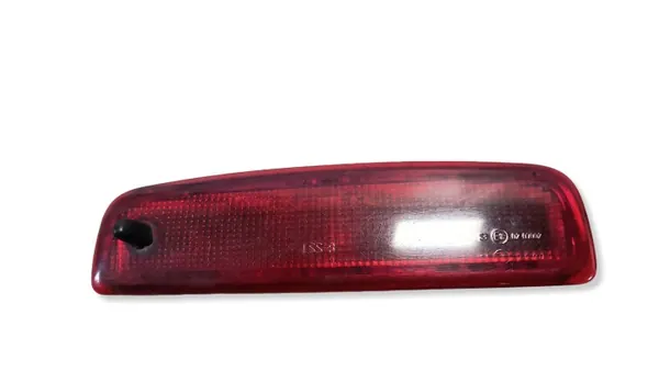Luz stop Dacia Logan MCV OEM 89037431 - Usado image 2