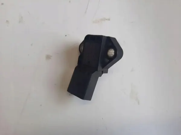 CAPTEUR MAP AUDI A8 D2 image 1