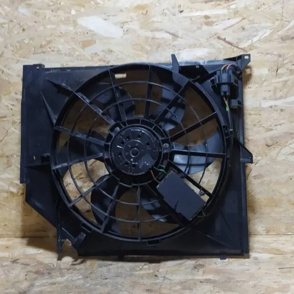 BMW Jäähdytinpuhallin OEM 0130303827 E46 318i image 3