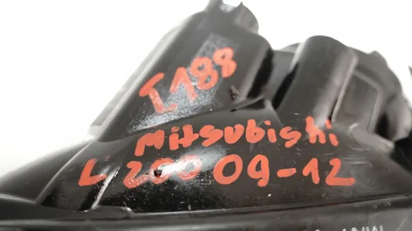 OEM LAMPA LEWY PRZÓD PRZEDNIA MITSUBISHI L200 09-12R image 3