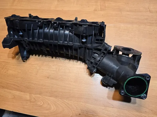 Coletor de admissão BMW F10 F11 2.0D N47 7807991 image 4