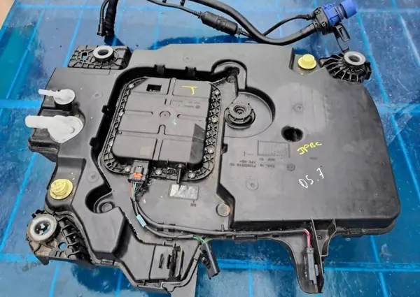 CUN345 Réservoir AdBlue Arrière pour Citroen DS7 Crossback 2.0 HDI image 2