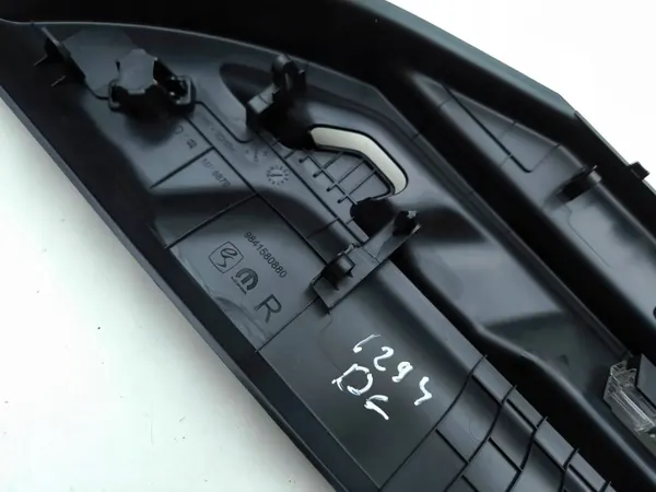 Peugeot 3008 2024 Bagageutrymmesjalbracket OEM 9841581480 image 9