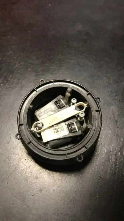 Elemento espelho coupe Mitsubishi Colt OEM A10520306 image 2