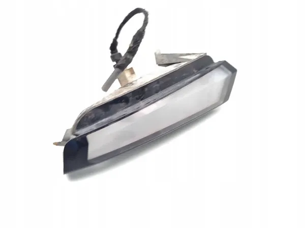 Indicador Frontal Esquerdo Iveco Daily 2015 Chassis Cab OEM 5801874640 image 2