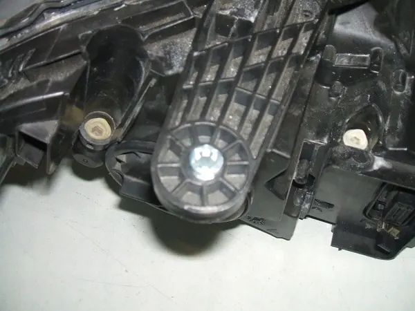 MERCEDES CLS W218 LINKER XENON BIXENON LED A2188201559 image 3