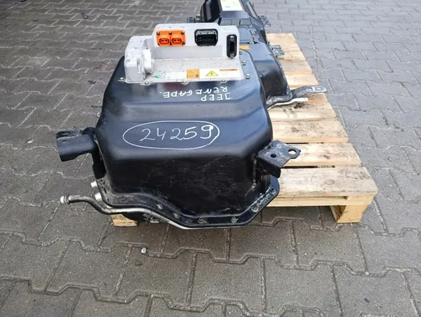 Batería Jeep Renegade 4xe OEM 46347049 - Usada image 5
