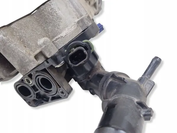 Käytetty Jeep EGR-jäähdytin OEM 55275659 Compass 2018 image 6