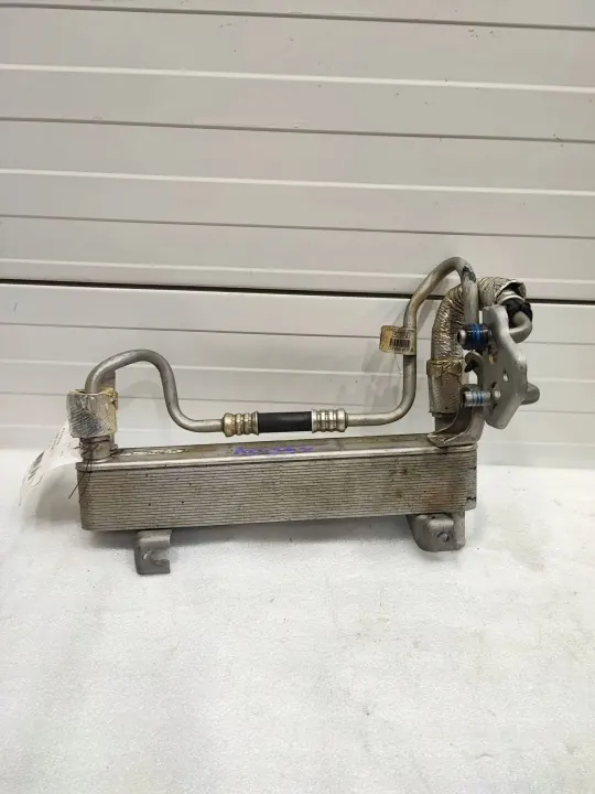 Refroidisseur huile boîte Ford OE JL3Z7869A Avant image 2