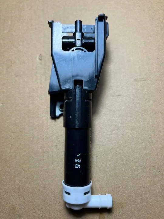 Lavafaros derecho Mitsubishi Pajero 4 OEM 87873 image 4