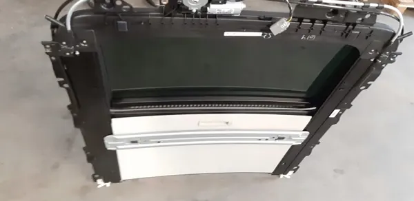 Techo Solar Volvo S90 OEM 39834278 - Usado image 5