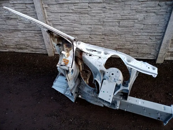 Aile avant gauche Tesla OEM 1022588-01-J image 4