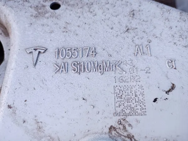 Aile avant gauche Tesla OEM 1022588-01-J image 6