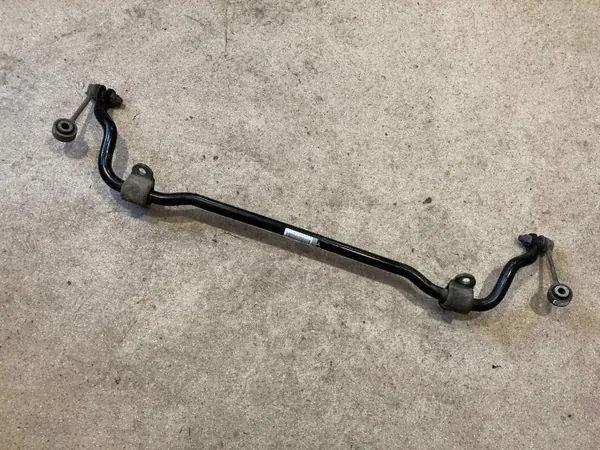 Mercedes GLE W167 Taka stabilointitanko OEM A1673264400 image 4