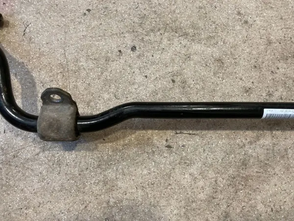 Mercedes GLE W167 Taka stabilointitanko OEM A1673264400 image 6
