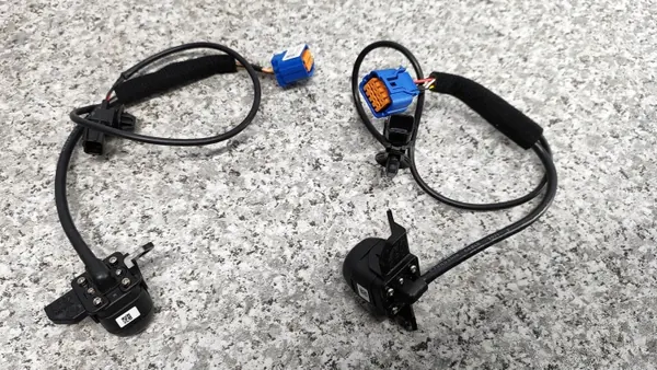 KIA XCEED backkamera OEM 99240-J7200 - Bakluckpanel image 3
