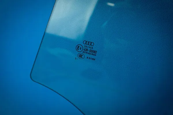 Audi A5 achterdeur glas OEM 8T8845205B - Gebruikt image 4