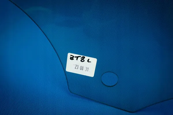 Audi A5 achterdeur glas OEM 8T8845205B - Gebruikt image 5