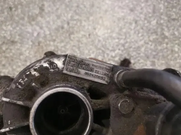 Turbocompressor usado OEM 35242068G para Chrysler Voyager image 3