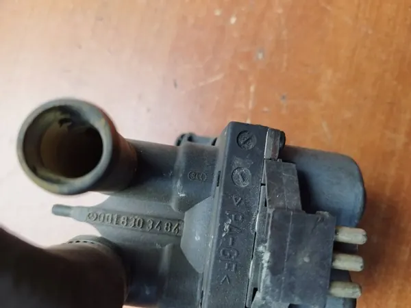 Waterpomp Mercedes 0018303484 image 3