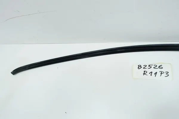 OEM A2056700322 vasen takakatonlista musta image 4