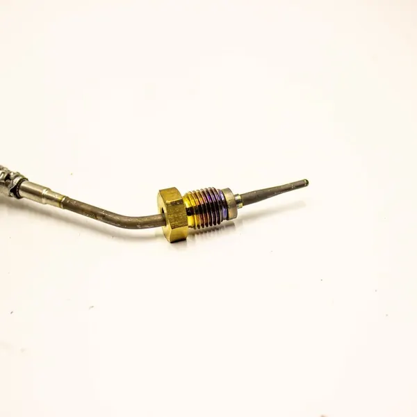 Porsche Macan (95B) 2021 Oil Temperature Sensor OEM image 3