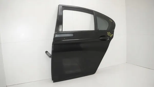 BMW F10 Vänster Bakdörr OEM 360189649 - Begagnad image 3