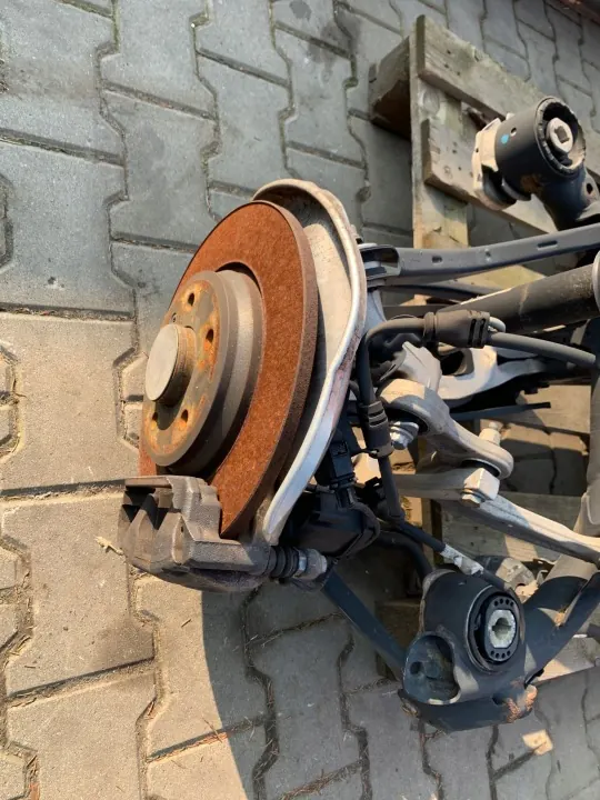 AUDI A4 B9 Hinterachsfederung OEM-Satz - Gebraucht image 4