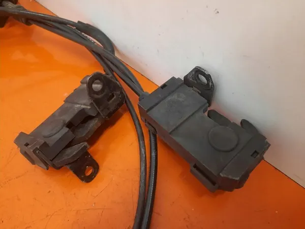 Cabo do porta-malas Mercedes Classe C W204 07-14 A2048800159 image 3