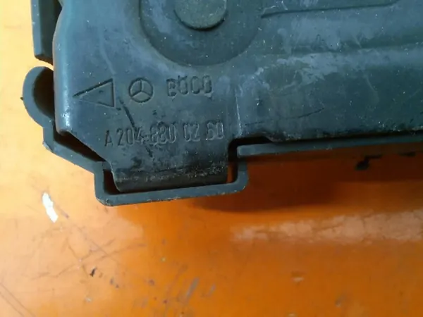 Cabo do porta-malas Mercedes Classe C W204 07-14 A2048800159 image 4