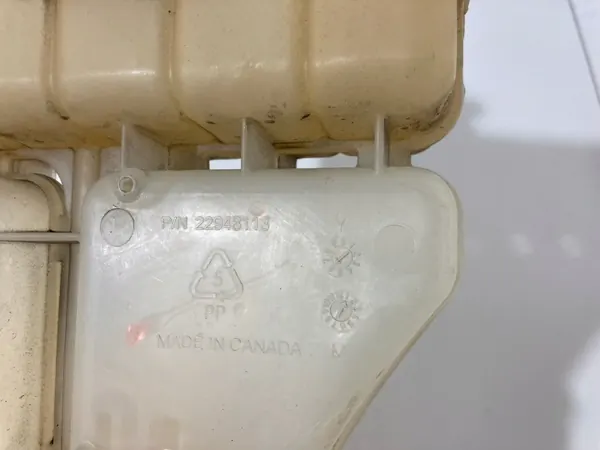 Réservoir de liquide de refroidissement OEM 22948113 Camaro VI 2016+ image 3