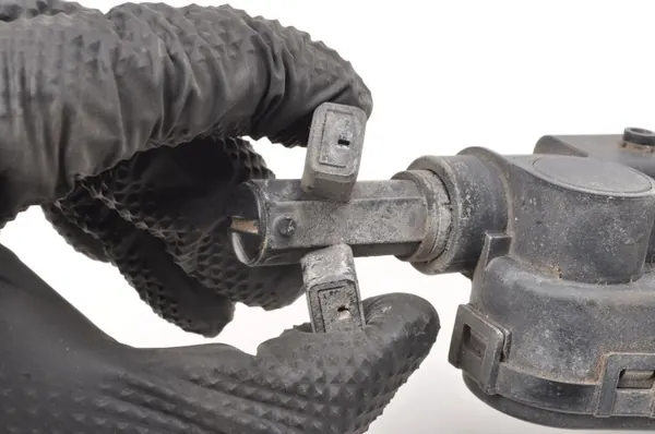 Volvo XC60 I Strålkastartvättpump OEM 30784321 Vänster image 4