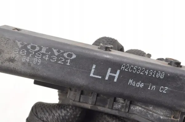 Volvo XC60 I Strålkastartvättpump OEM 30784321 Vänster image 5