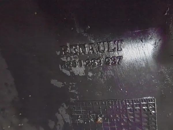 RENAULT CLIO III Front Right Wheel Arch 8200289937 image 3