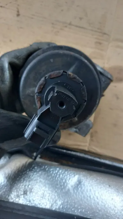Válvula EGR OEM ZAWÓR EGR FORD MONDEO MK3 - Usado image 4